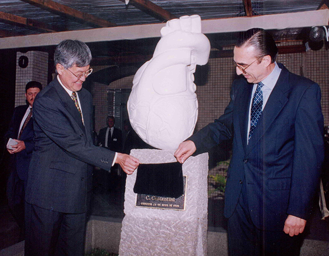 1998-inauguração-da-clinica